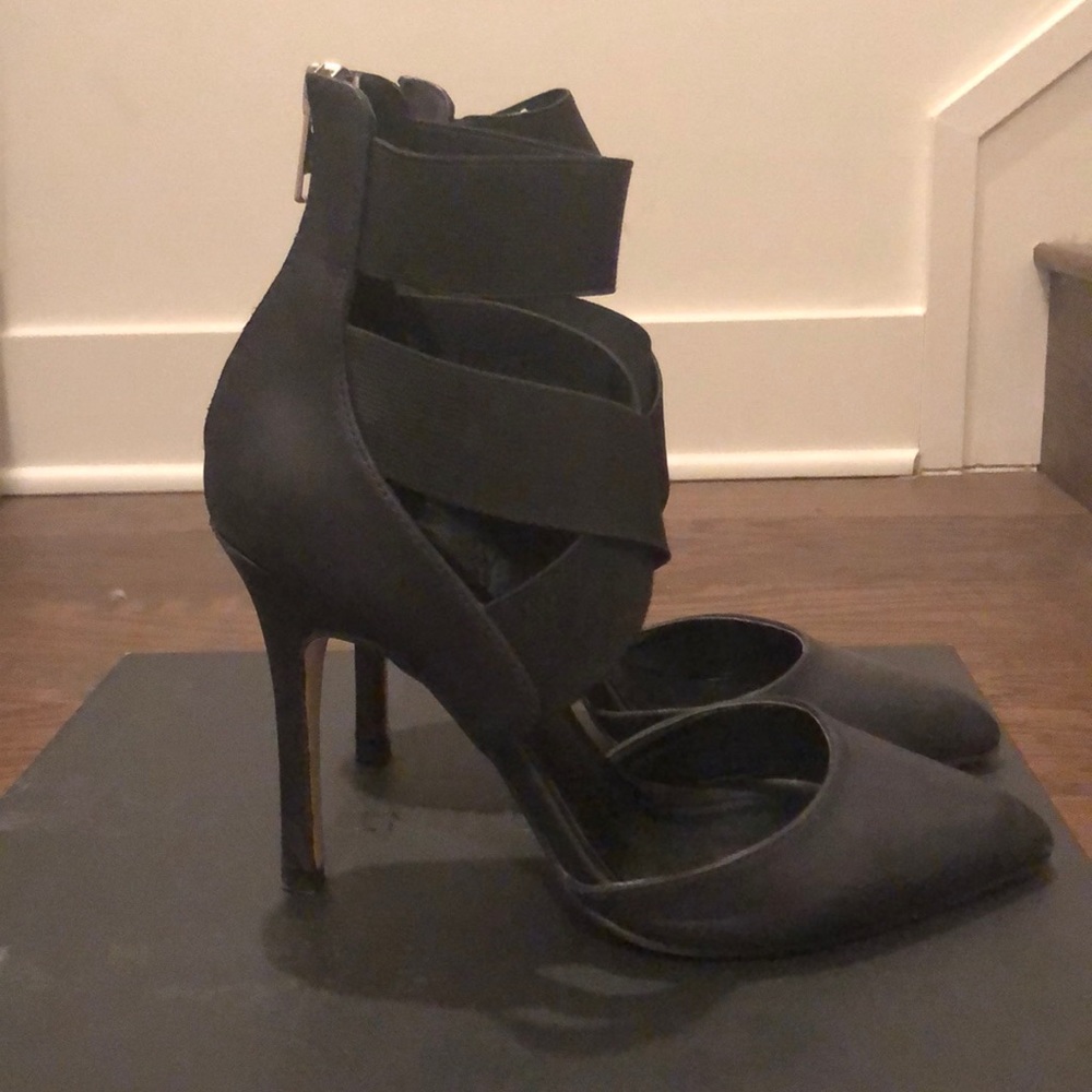 Shoemint Elastic Wrap Pumps - image 3